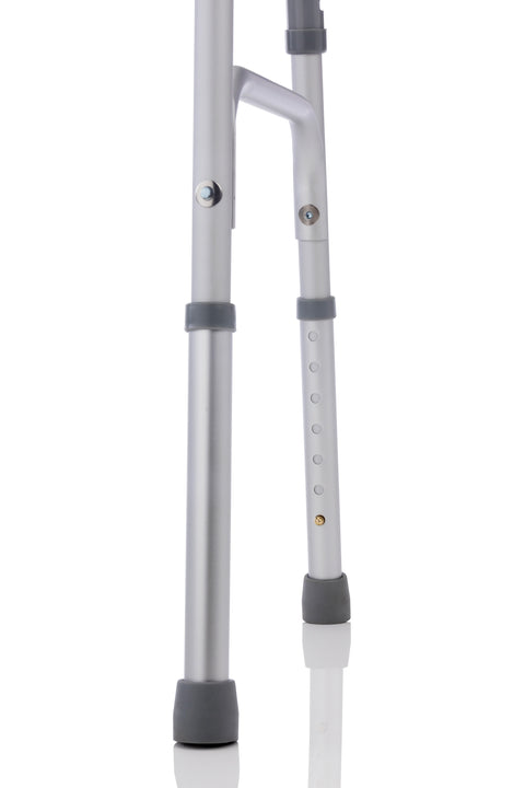 Faltbarer und leichter Gehwagen ohne Räder